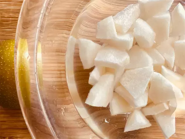 「え、酢飯の中から…まさかの梨!?意外性しかない「梨のちらし寿司」作ろう！シャリシャリ食感オモロ♡【農家直伝】」の画像