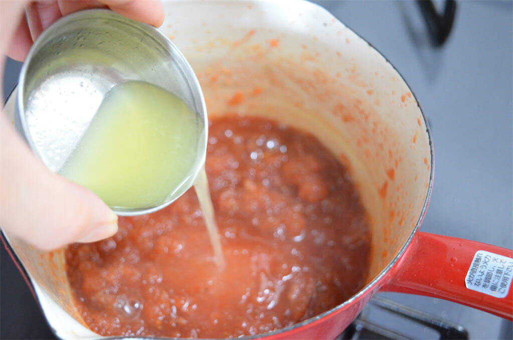 【果物と野菜のイイとこ取り】いちごに「にんじん」加えたら…極上ジャムになった件！すりおろし食感が新しい♪