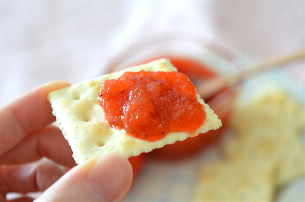 【果物と野菜のイイとこ取り】いちごに「にんじん」加えたら…極上ジャムになった件！すりおろし食感が新しい♪