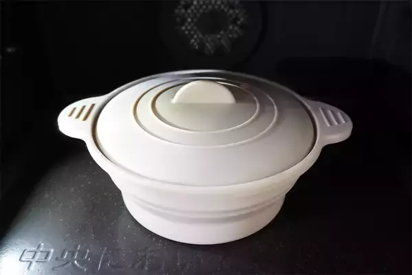 「米粉の生地をレンチンするだけ「トマト蒸しパン」作ってみた！え、味はピザまんなんだけど!?【農家直伝】」の画像