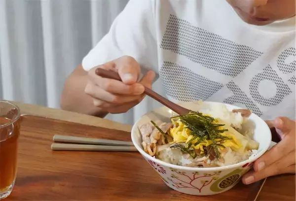 「【とろっとろの甘ねぎが主役！】の「ぽったりねぎ豚丼」作ってみた！ねぎ一本でご飯が消えた♪【農家直伝】」の画像