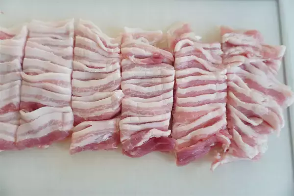 「【とろっとろの甘ねぎが主役！】の「ぽったりねぎ豚丼」作ってみた！ねぎ一本でご飯が消えた♪【農家直伝】」の画像