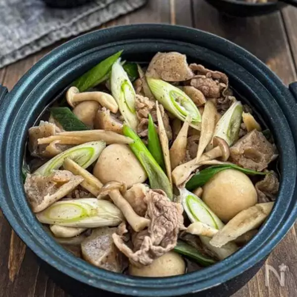 「【冷凍里芋で極限時短！】体の芯からあったまる「芋煮風」作ってみた！牛肉のワザあり調理でスッキリ甘辛♪」の画像