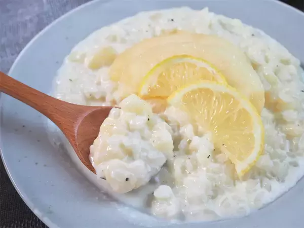 「【桃をご飯に入れる!?】まるで高級イタリアン♪な「桃のミルクリゾット」作ってみた！【コンテスト優秀作】」の画像