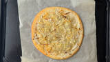 「【発酵いらずのお手軽ピザ】ザクザクもっちり！「新玉ねぎとしらすの米粉ピザ」で旬を満喫♡【元パティシエ直伝】」の画像7