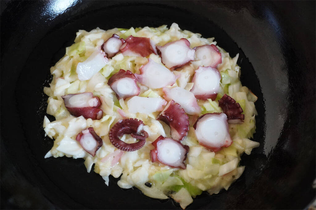 【シン・粉モンゲットだぜ！】イイとこ取りな「お好みたこ焼き」作ってみた！カリッと焼いて口福♡【農家直伝】