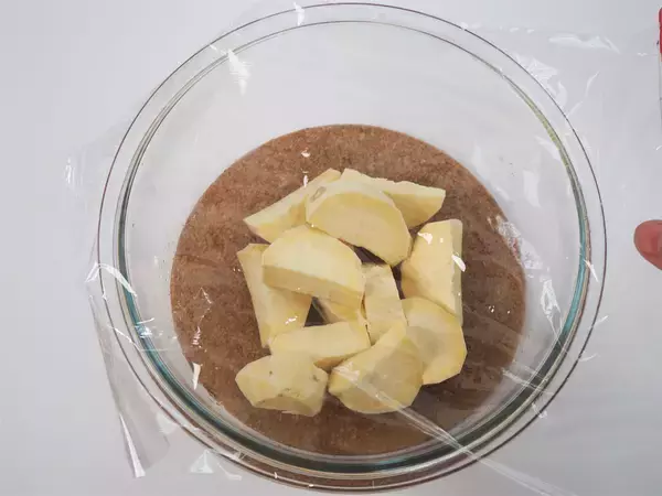 「【ザクザク伸びるスイートポテト!?】常識を覆す「スコップスイートポテト」作ってみた！そぼろバターで劇的進化」の画像