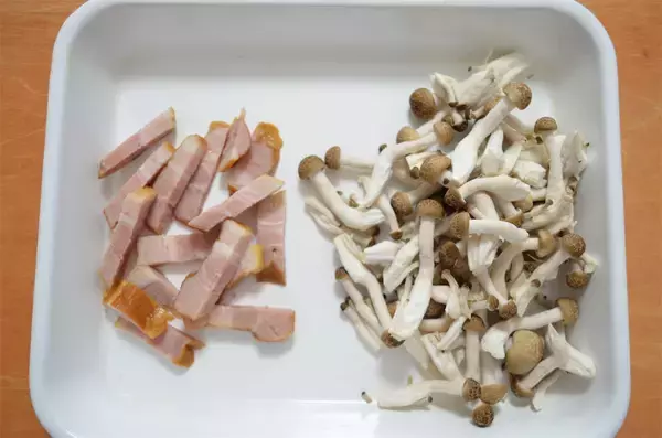 「【パイ生地不要!?】なんと油揚げでサクじゅわ絶品「豆乳キッシュ」作ってみた！クリスマスにもピッタリ♡」の画像