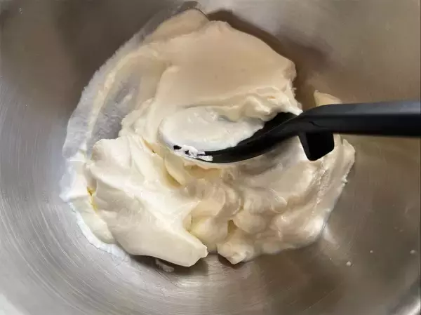 「【砂糖なしでも芳醇な甘さ】甘酒＆メープルで「バスクチーズケーキ」作ってみた！濃厚なのに後味軽〜いの♡」の画像