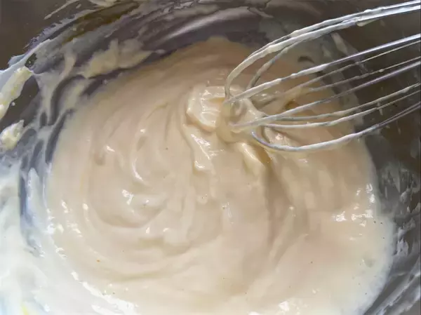 「【砂糖なしでも芳醇な甘さ】甘酒＆メープルで「バスクチーズケーキ」作ってみた！濃厚なのに後味軽〜いの♡」の画像