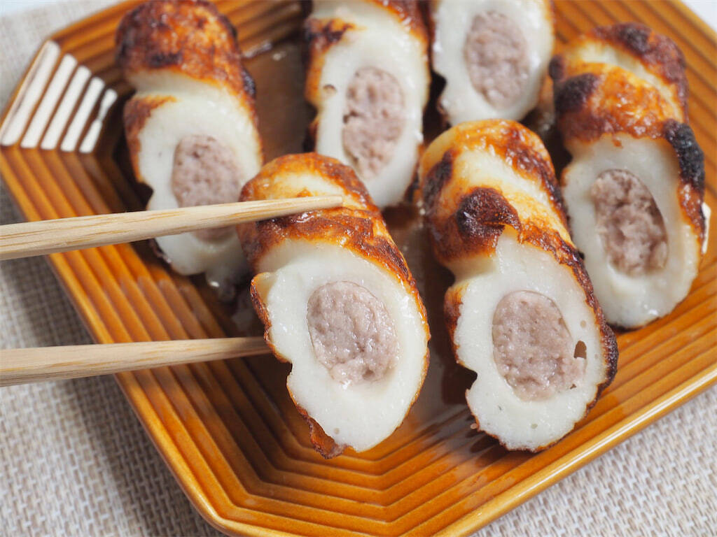 ピーマン…じゃなくて「ちくわの肉詰め」作ってみた！焼いたちくわの香ばしさと甘み、肉種もジューシー♡