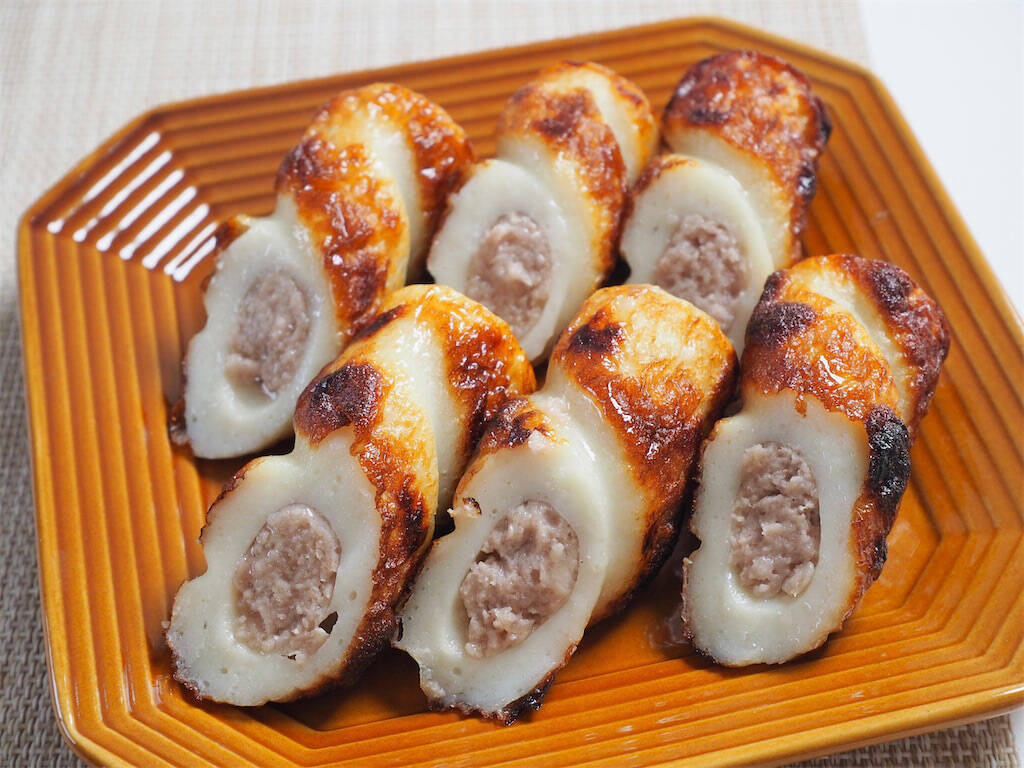 ピーマン…じゃなくて「ちくわの肉詰め」作ってみた！焼いたちくわの香ばしさと甘み、肉種もジューシー♡