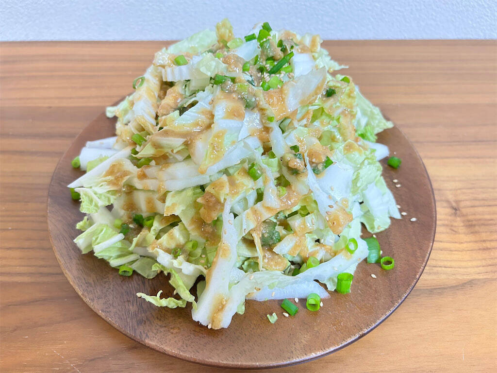 【白菜はぜひ生で！】1/4カットが一瞬で消える「居酒屋風サラダ」作ってみた！にんにく＆味噌のやみつきパンチ!!