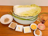 「【白菜はぜひ生で！】1/4カットが一瞬で消える「居酒屋風サラダ」作ってみた！にんにく＆味噌のやみつきパンチ!!」の画像5