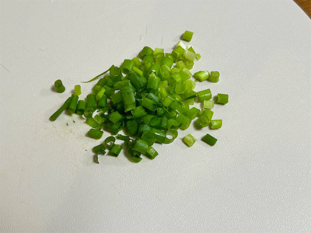 【白菜はぜひ生で！】1/4カットが一瞬で消える「居酒屋風サラダ」作ってみた！にんにく＆味噌のやみつきパンチ!!