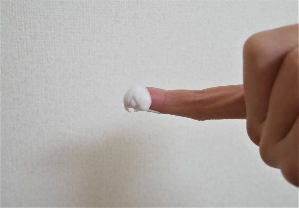 【スキンケアの裏ワザ】乾燥の季節…カサカサ痒み肌に速攻効く！最強の「保湿剤の塗り方」試してみた♪