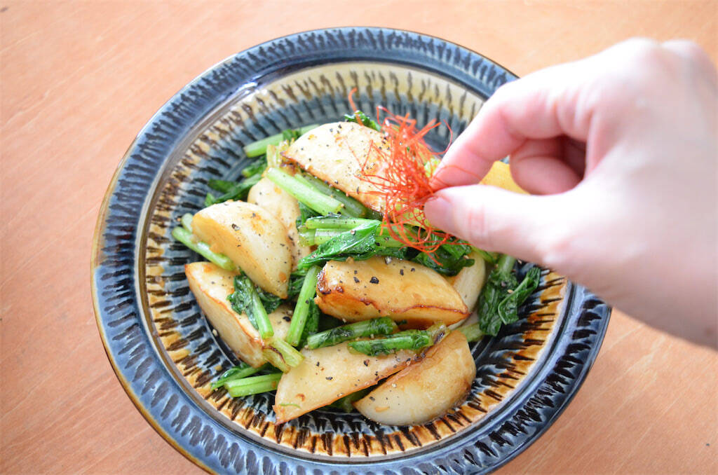 【旬のかぶでガッツリ系】にんにくマシマシ「かぶのガーリックソテー」作ってみた！オイスターがいい仕事♡