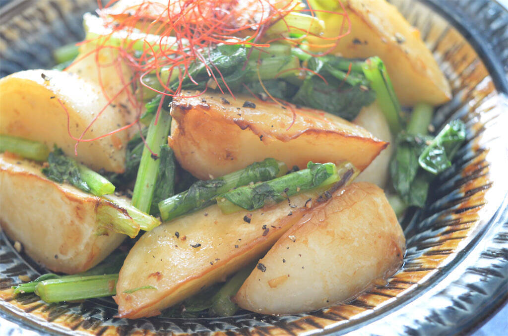 【旬のかぶでガッツリ系】にんにくマシマシ「かぶのガーリックソテー」作ってみた！オイスターがいい仕事♡