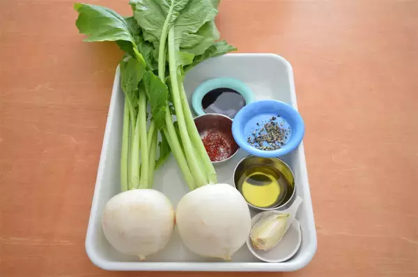 「【旬のかぶでガッツリ系】にんにくマシマシ「かぶのガーリックソテー」作ってみた！オイスターがいい仕事♡」の画像