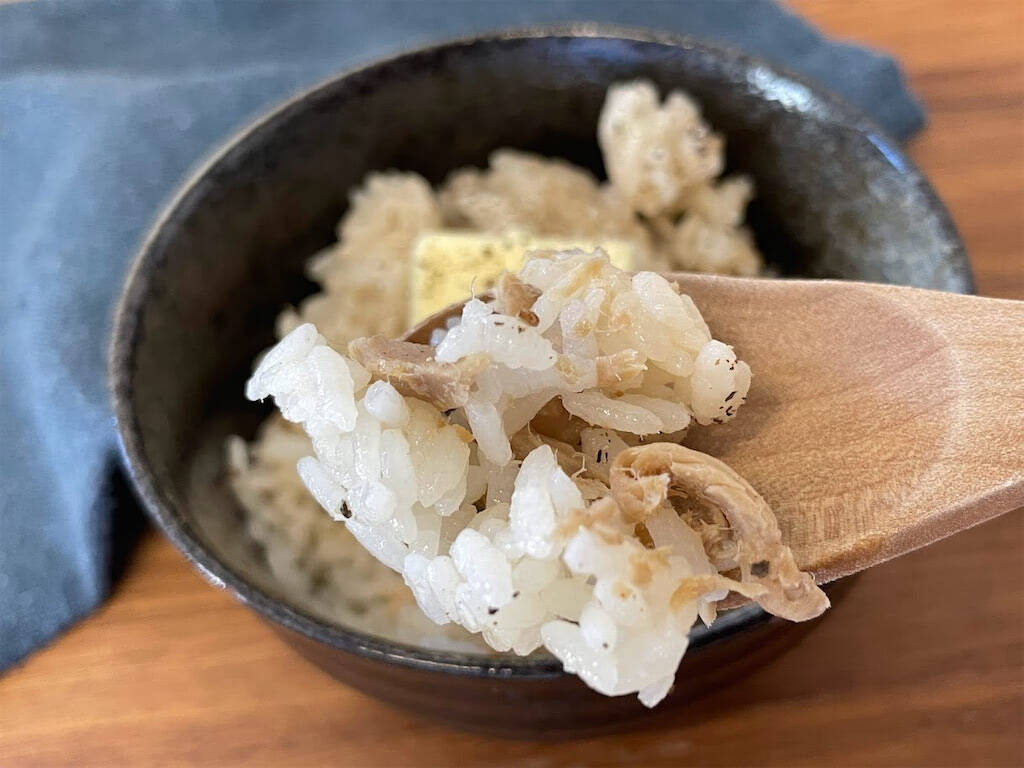 【セブンプレミアム公式】「ツナ缶炊き込みご飯」に挑戦！ツナ缶の油×白だしが最強！米にしみしみ～♡