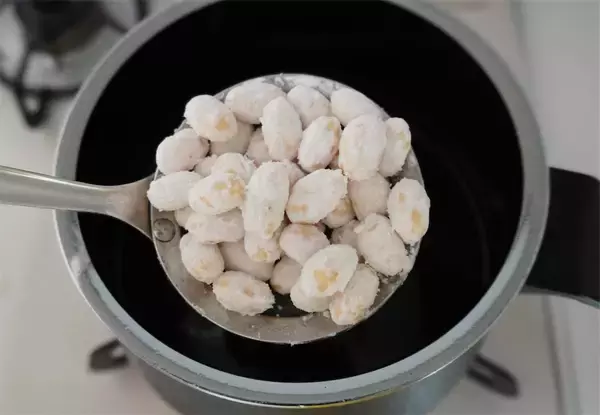 「【懐かしの給食】カリカリ食感と甘辛ダレで爆食な「大豆の甘辛揚げ」を栄養強化してみた♪【農家直伝】」の画像