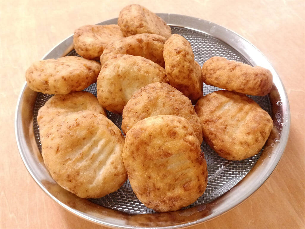 【材料4つ】極ヘルシーな「おからナゲット」作ってみた！モッチリさつま揚げ風♡えのきがいい仕事♪【農家直伝】