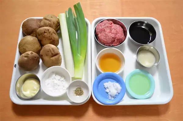 「【肉汁と旨味の爆弾！】◯◯ネーズで剥がれずふっくら「椎茸バーグ」作ってみた！ねぎダレ絡めばもう最強♪」の画像