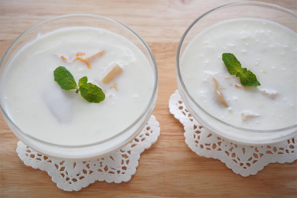 【懐かしの給食デザート再現】生クリームで濃厚仕立てに♡「フルーツ入りヨーグルト」作ってみた！【農家直伝】