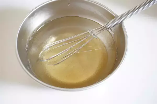 「【懐かしの給食デザート再現】生クリームで濃厚仕立てに♡「フルーツ入りヨーグルト」作ってみた！【農家直伝】」の画像