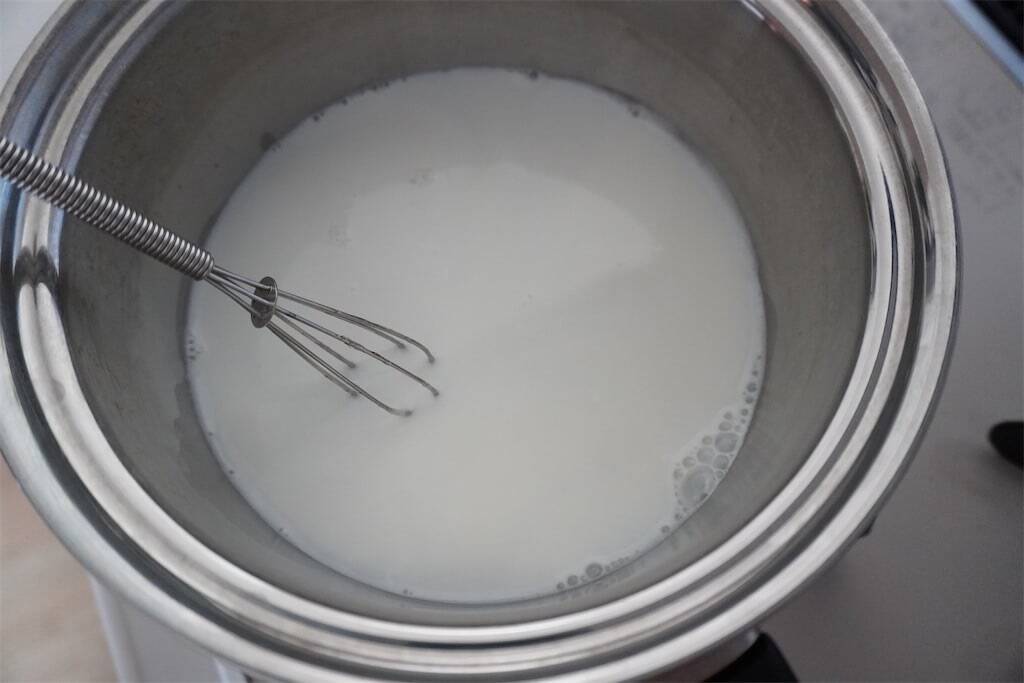 【懐かしの給食デザート再現】生クリームで濃厚仕立てに♡「フルーツ入りヨーグルト」作ってみた！【農家直伝】