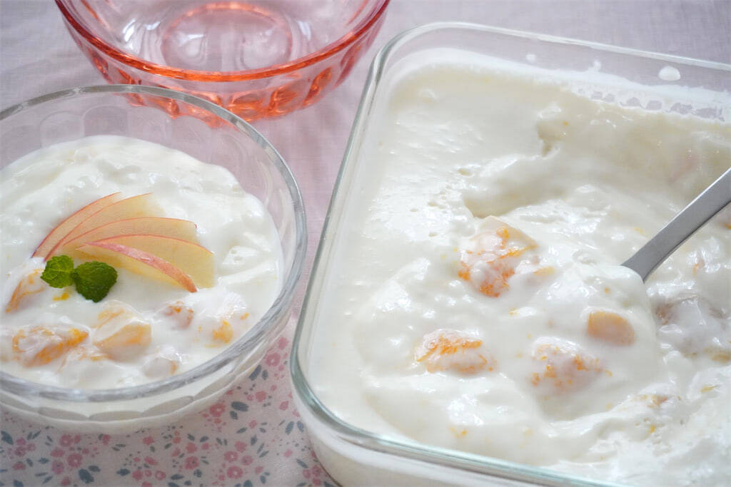 【懐かしの給食デザート再現】生クリームで濃厚仕立てに♡「フルーツ入りヨーグルト」作ってみた！【農家直伝】