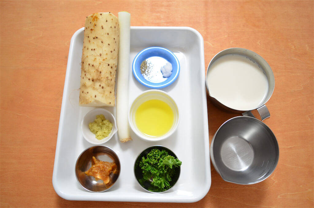 【味噌味のポタージュ!?】ホクホク長芋で「和風ポタージュ」作ってみた！生姜加入で冷える季節の救世主に♡