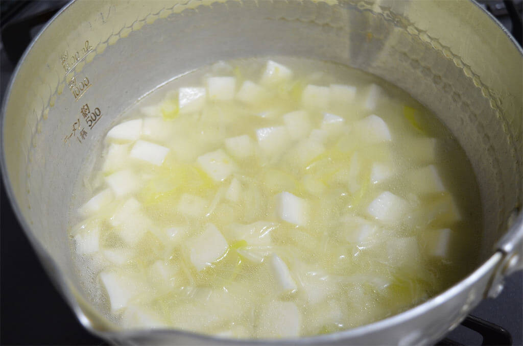 【味噌味のポタージュ!?】ホクホク長芋で「和風ポタージュ」作ってみた！生姜加入で冷える季節の救世主に♡