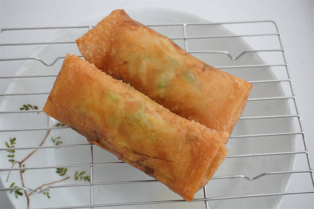 【マツコ番組でも話題】札幌・春巻きの名店に「ピーマンとカニカマの春巻き」教わった！具は炒め不要♪