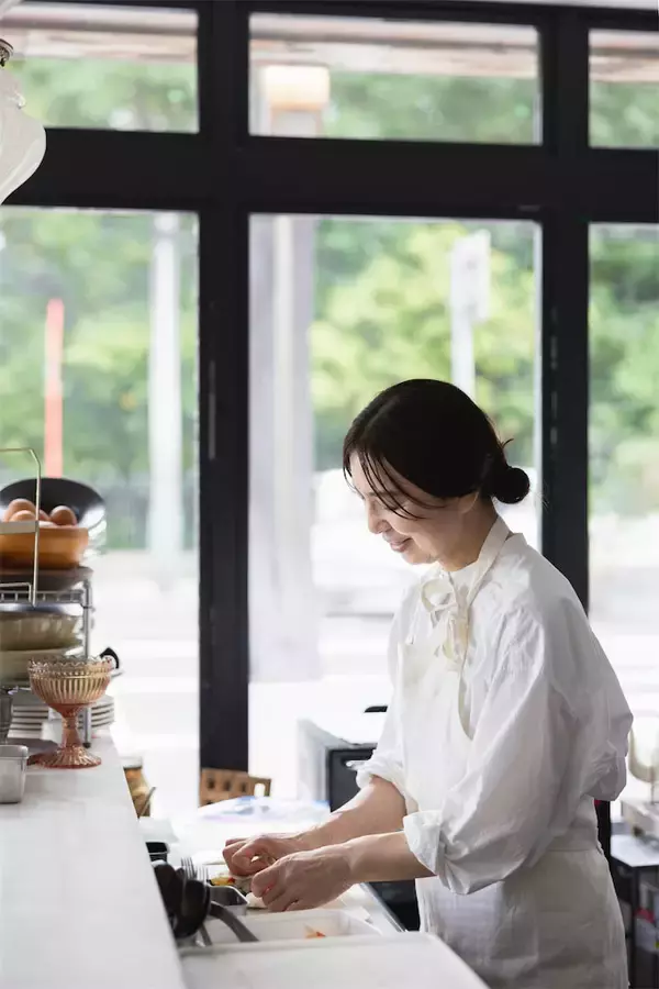 「【マツコ番組でも話題】札幌・春巻きの名店に「ピーマンとカニカマの春巻き」教わった！具は炒め不要♪」の画像