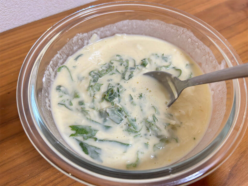 【この薬味、韓国料理との相性最高！】青じそ山盛りで「チーズチヂミ」作ってみた！香り＆コクがヤミツキ♡