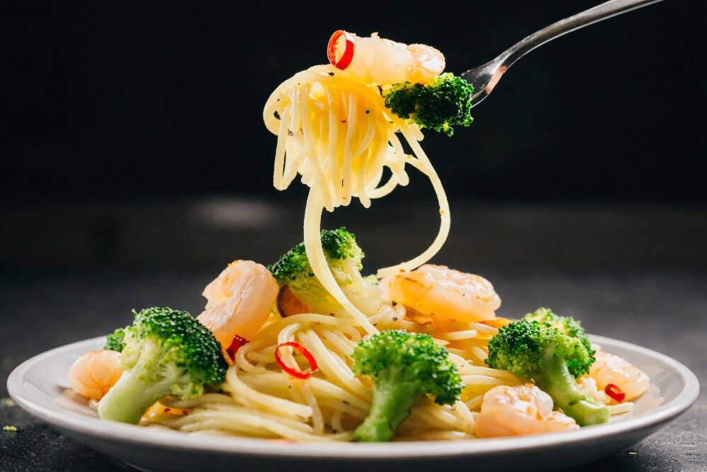 【農家がビビッときたパスタ】ごろごろブロッコリーが主役の「ペペロンチーノ」を紹介♪新鮮ならもう最強♡