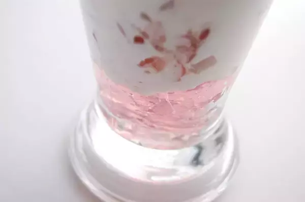 「【作りおきでゴージャスパフェ】市販アイスを旬の味覚でサンドしまくれ♡「ぶどうのミニパフェ」作ってみた！」の画像