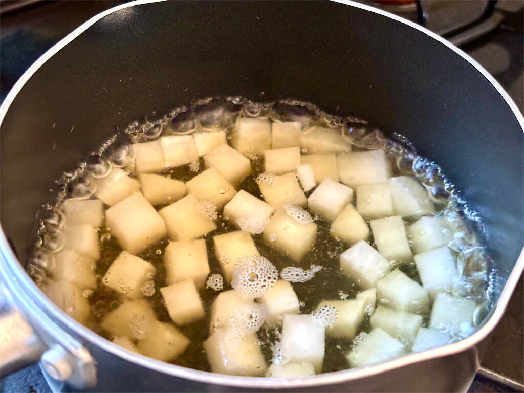 【究極ののど越し】具は大根、以上！昭和のシンプルレシピ「大根の茶碗蒸し」作ってみた♪ダシ濃厚な卵豆腐風♡