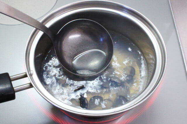 【二日酔いの救世主】定番の「しじみ汁」をなんと「お酢」でパワーアップさせてみた！赤みその旨み沁みるね～