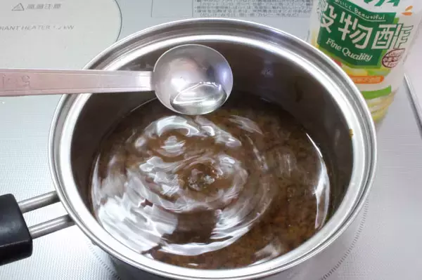 「【二日酔いの救世主】定番の「しじみ汁」をなんと「お酢」でパワーアップさせてみた！赤みその旨み沁みるね～」の画像