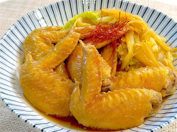 【白菜×鶏手羽】短時間でトロットロ♡「白菜と鶏手羽の煮物」作ってみた！ほぼ野菜の水分だけで煮るのが農家流♡