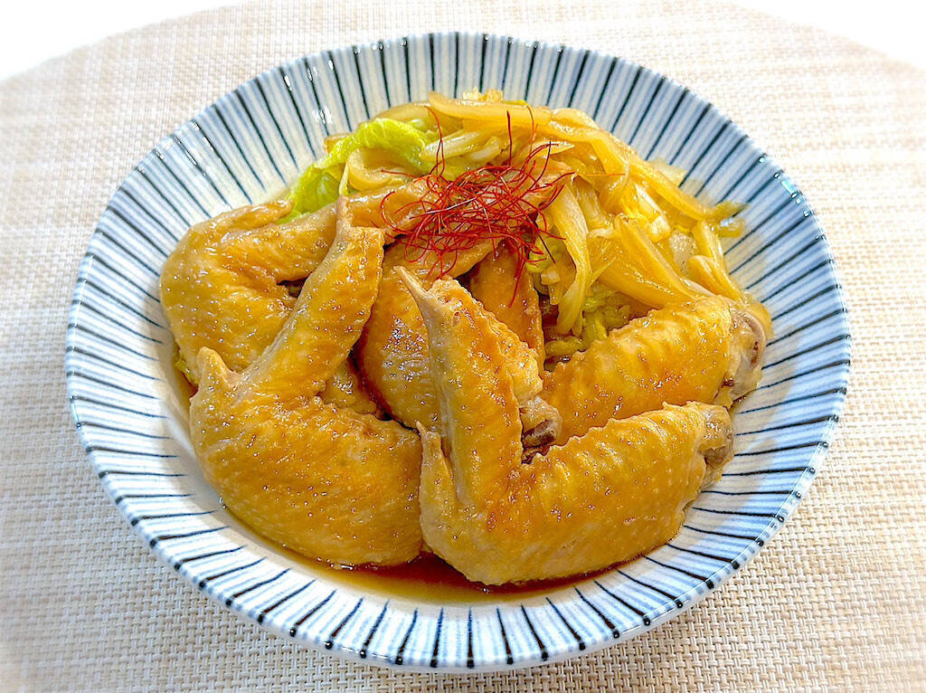 【白菜×鶏手羽】短時間でトロットロ♡「白菜と鶏手羽の煮物」作ってみた！ほぼ野菜の水分だけで煮るのが農家流♡