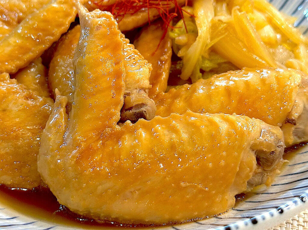 【白菜×鶏手羽】短時間でトロットロ♡「白菜と鶏手羽の煮物」作ってみた！ほぼ野菜の水分だけで煮るのが農家流♡