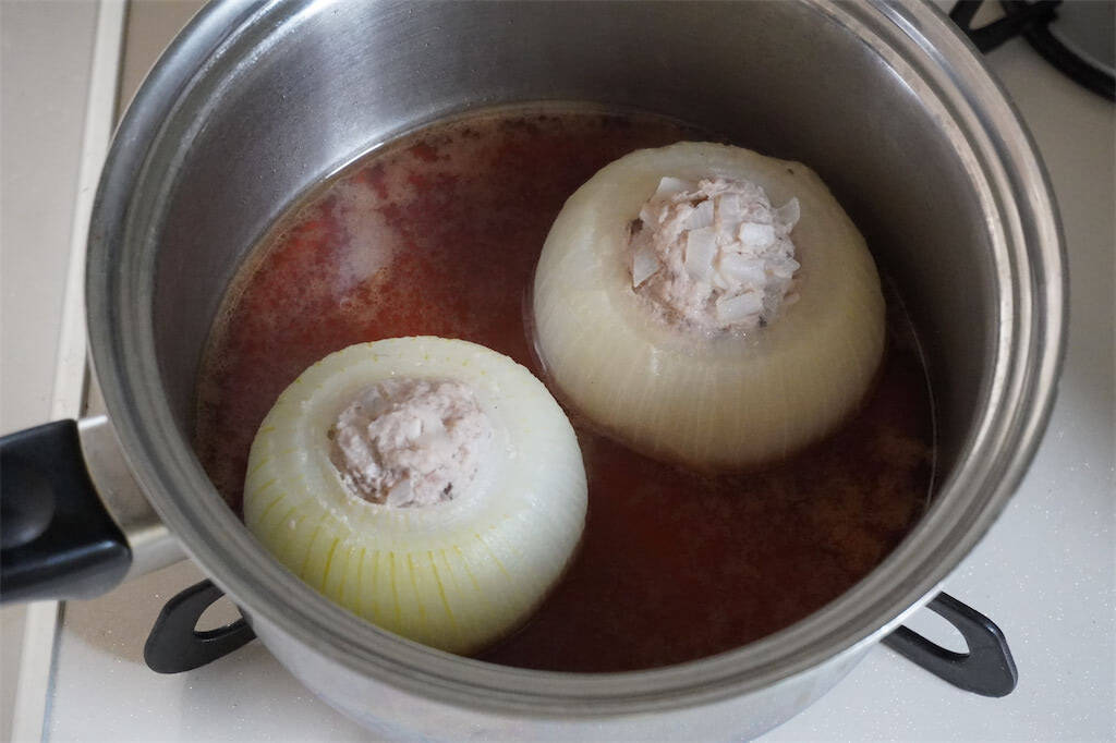 【春限定レシピ】超トロ甘♡「新玉ねぎの肉詰めあんかけ」作ってみた！中からジューシーお肉が…♪【農家直伝】