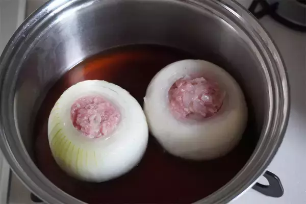 「【春限定レシピ】超トロ甘♡「新玉ねぎの肉詰めあんかけ」作ってみた！中からジューシーお肉が…♪【農家直伝】」の画像