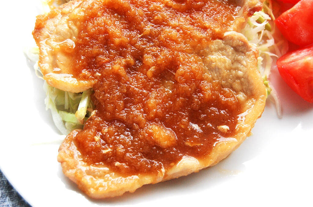 【豚しょうが焼きも「つゆだく」で】おろし玉ねぎと出汁で旨味ダクダク♪極上定食作ってみた！もう飲めるぞ!!