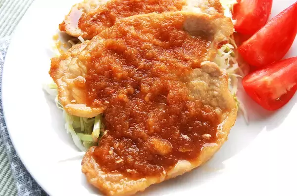 「【豚しょうが焼きも「つゆだく」で】おろし玉ねぎと出汁で旨味ダクダク♪極上定食作ってみた！もう飲めるぞ!!」の画像