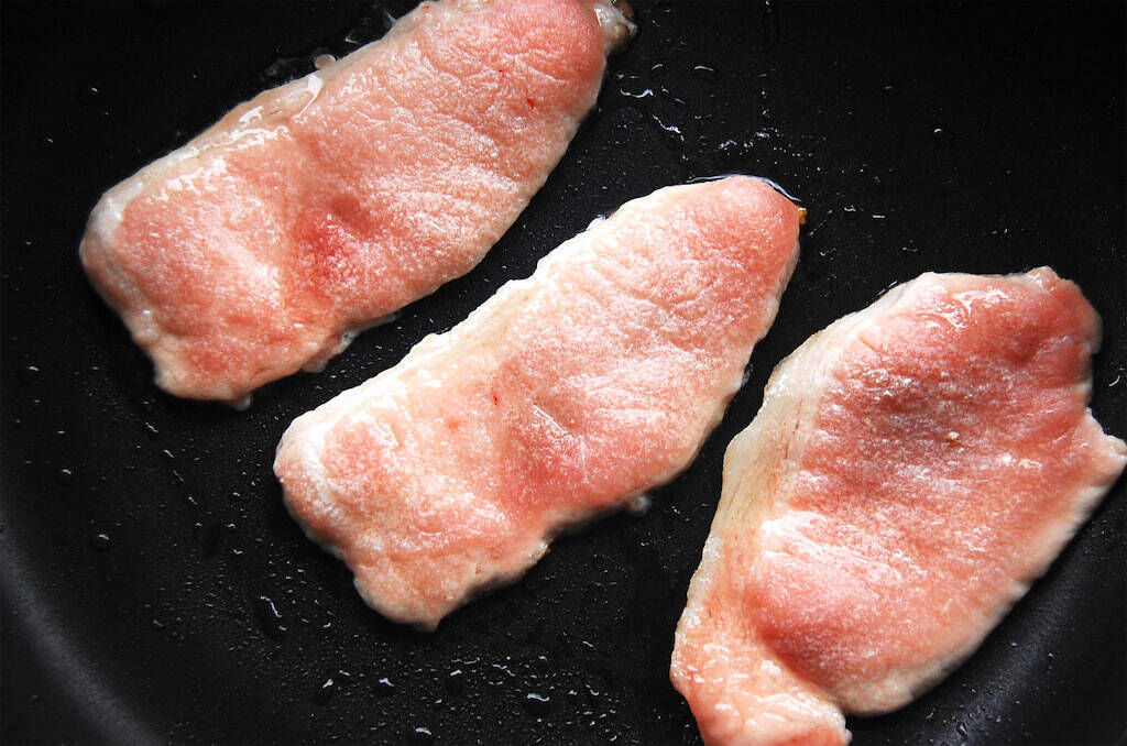 【豚しょうが焼きも「つゆだく」で】おろし玉ねぎと出汁で旨味ダクダク♪極上定食作ってみた！もう飲めるぞ!!