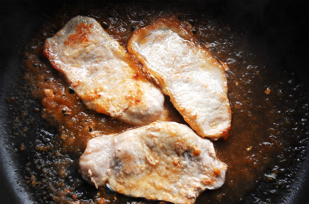 【豚しょうが焼きも「つゆだく」で】おろし玉ねぎと出汁で旨味ダクダク♪極上定食作ってみた！もう飲めるぞ!!